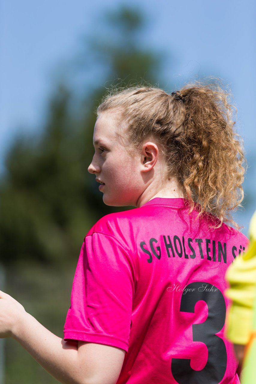 Bild 85 - B-Juniorinnen Pokalfinale SV Henstedt Ulzburg - SG Holstein Sued : 2:0